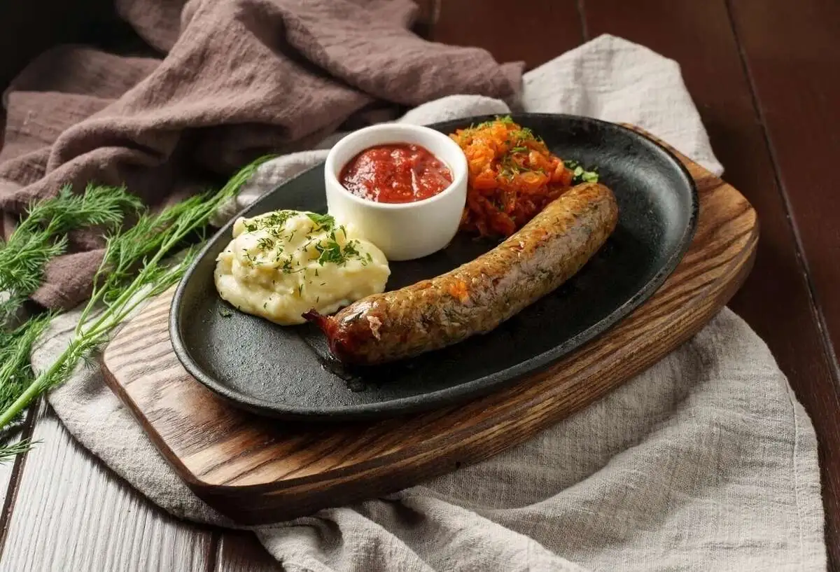  Колбаска Немецкая из телятины со свининой