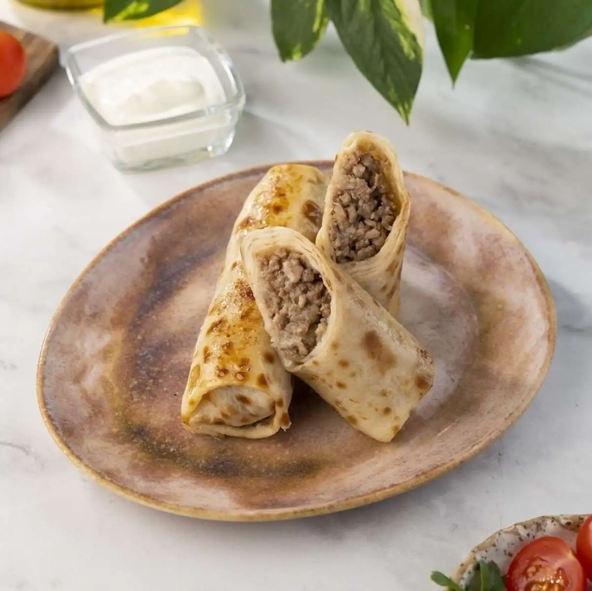 Блины с мясом и сметаной