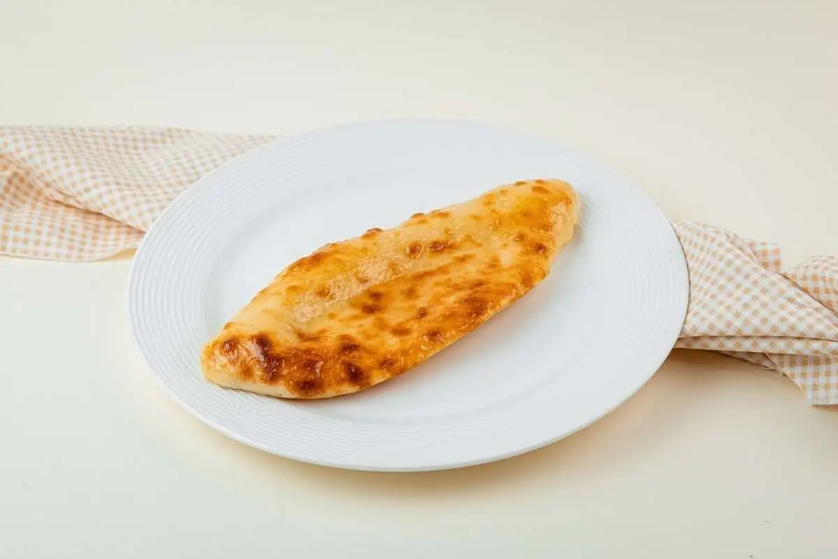 Пирожок с листьями