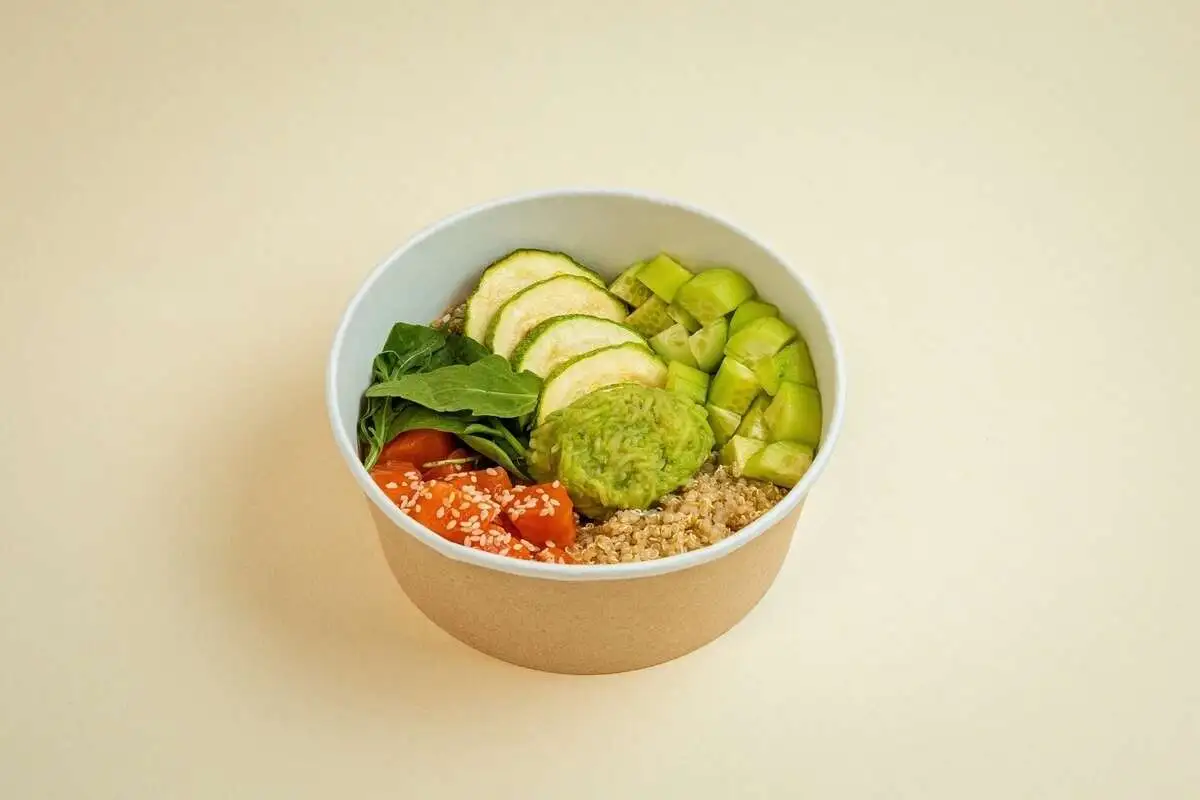 Боул с форелью