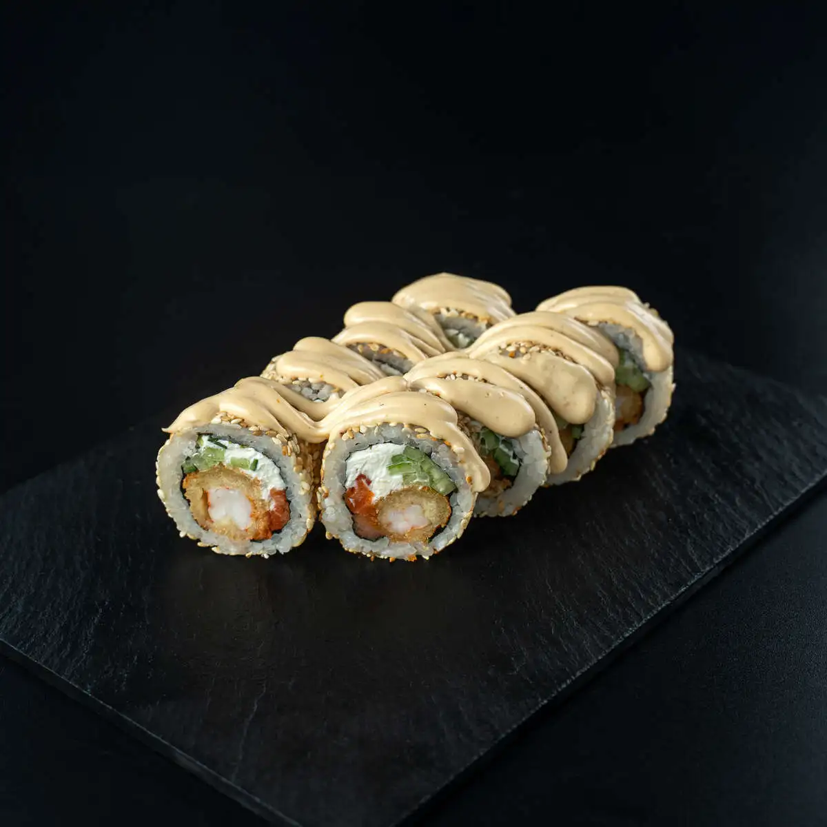 НЕКИЙ ТОМ ЯМ