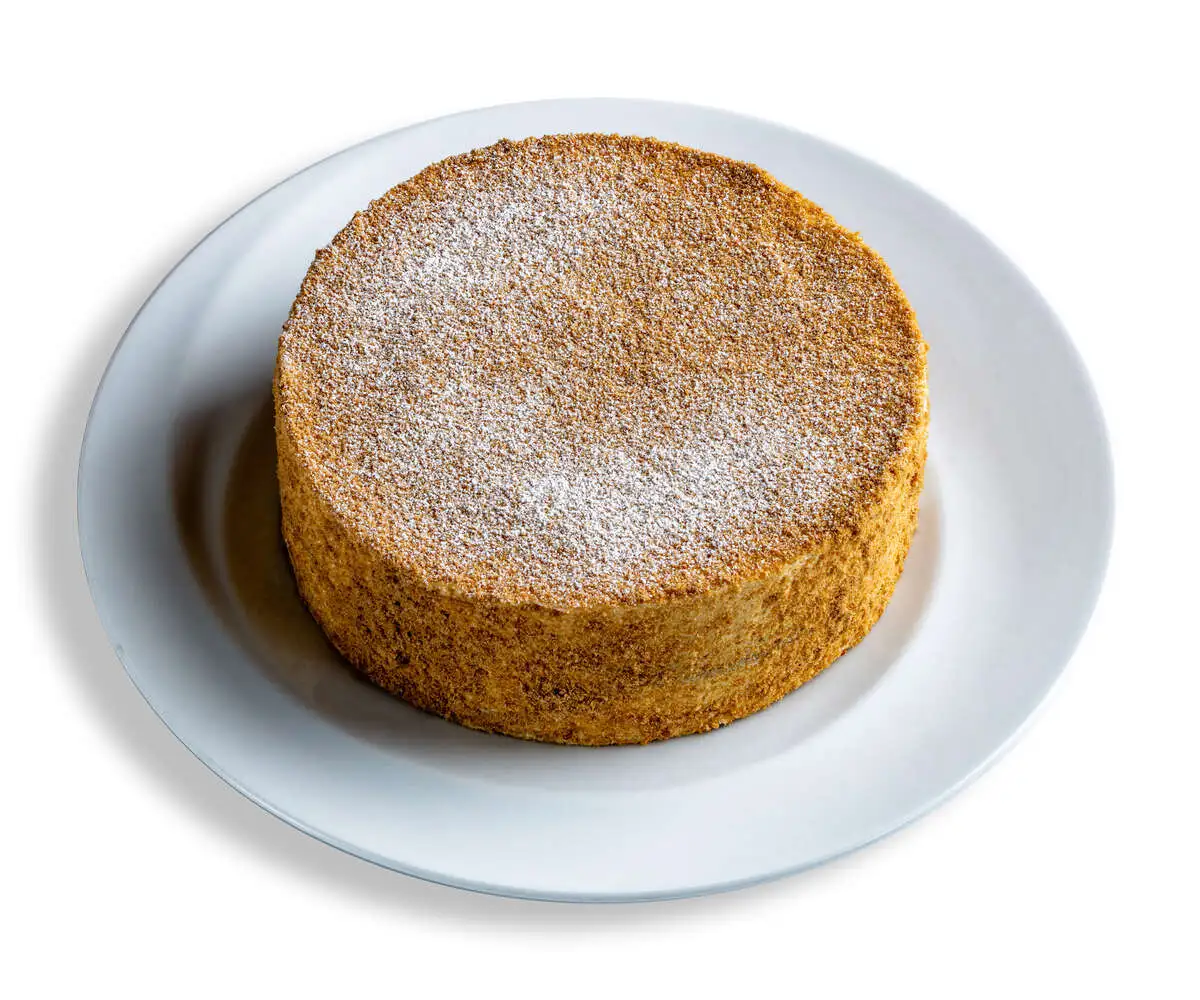 Торт Медовик целый