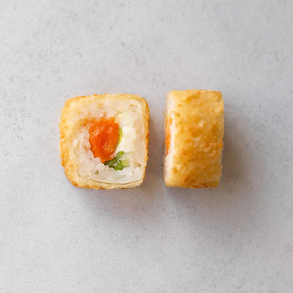 ЗАКУСКА ТЕМПУРА С ЛОСОСЕМ И СПРИНГ ТЕСТОМ