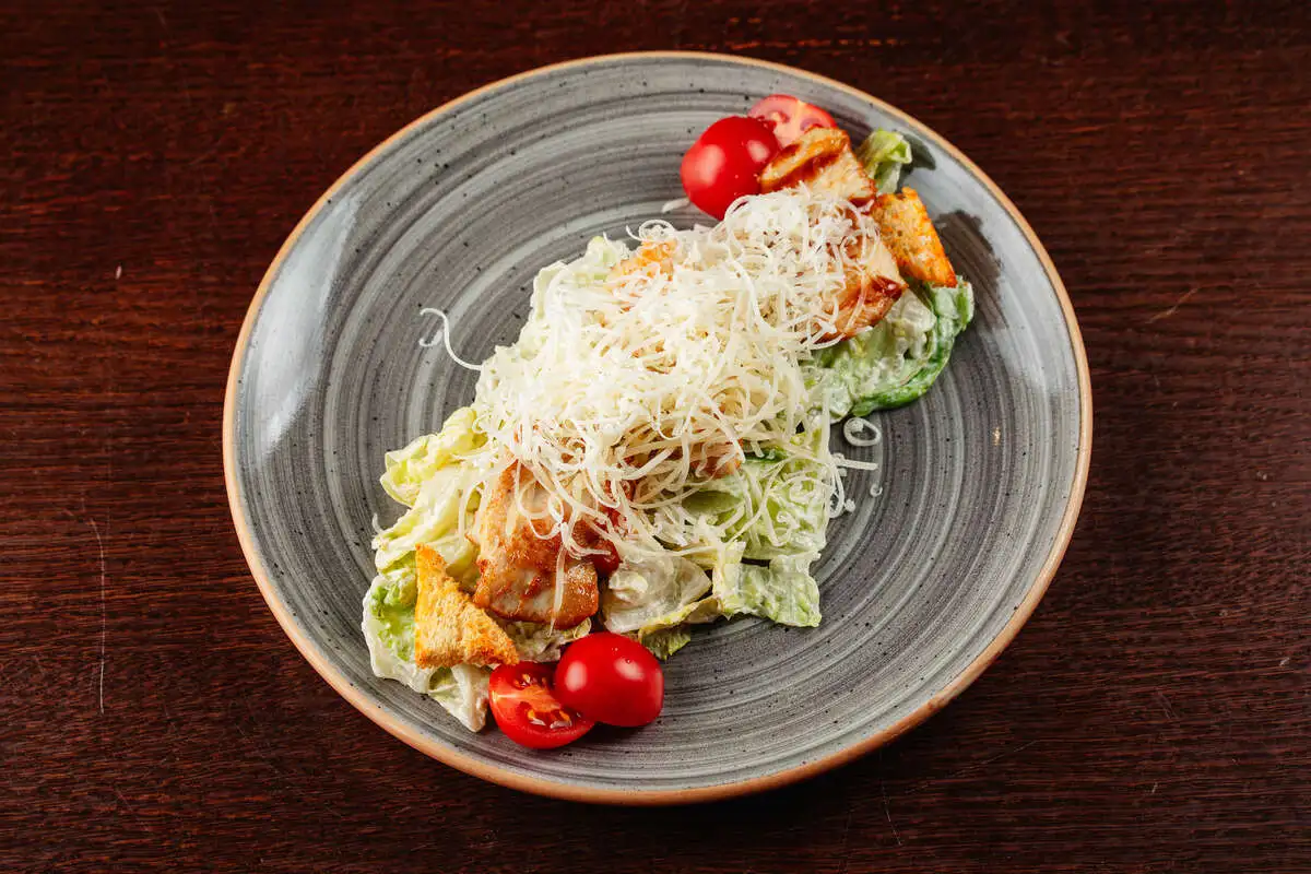 Цезарь с креветками 