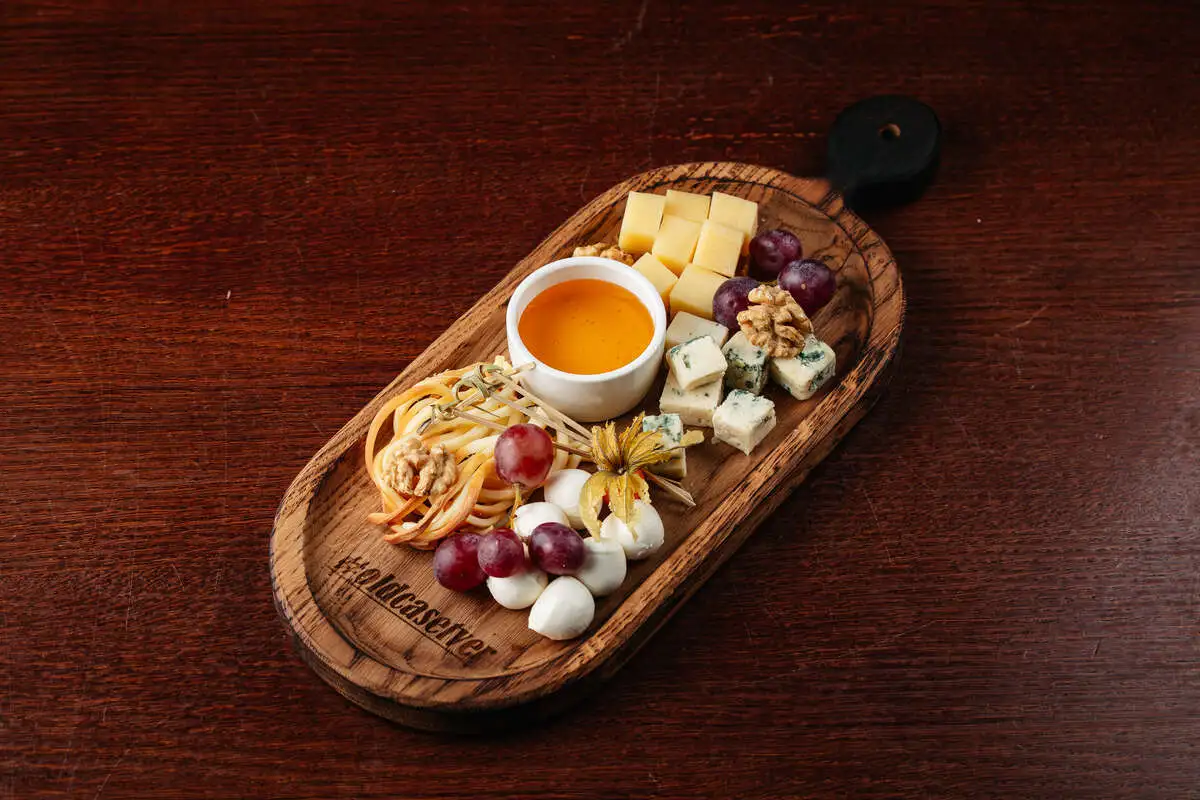 Сырная тарелка