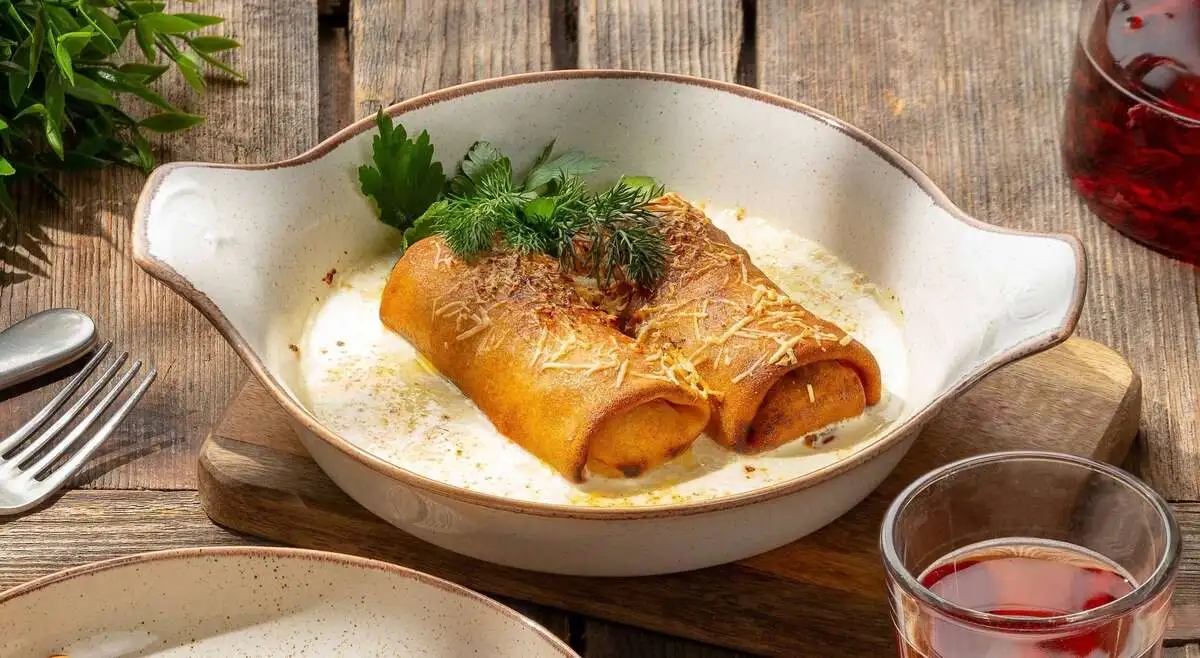 Блинчики с цыпленком и грибами