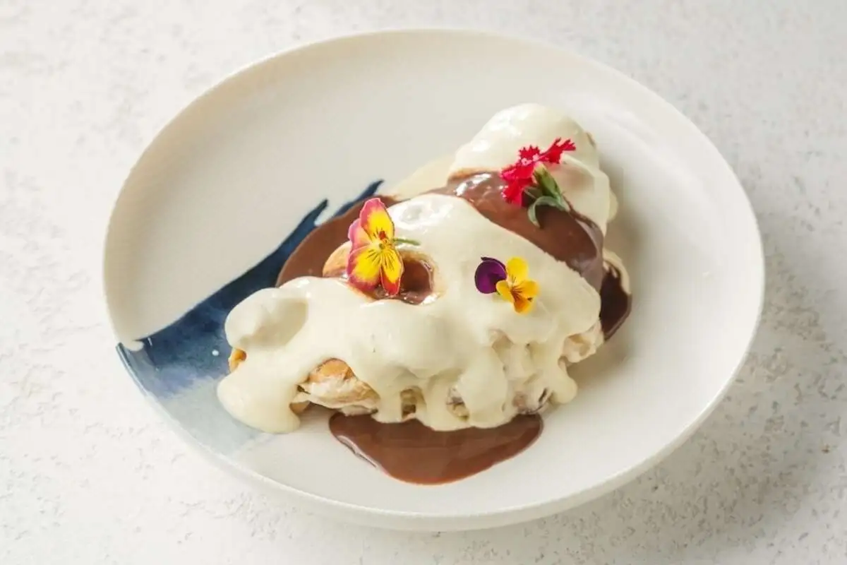 Вафля с нутеллой, бананом, шоколадом