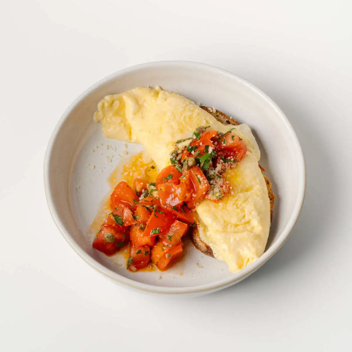 Омлет с рикоттой и печеным перцем 