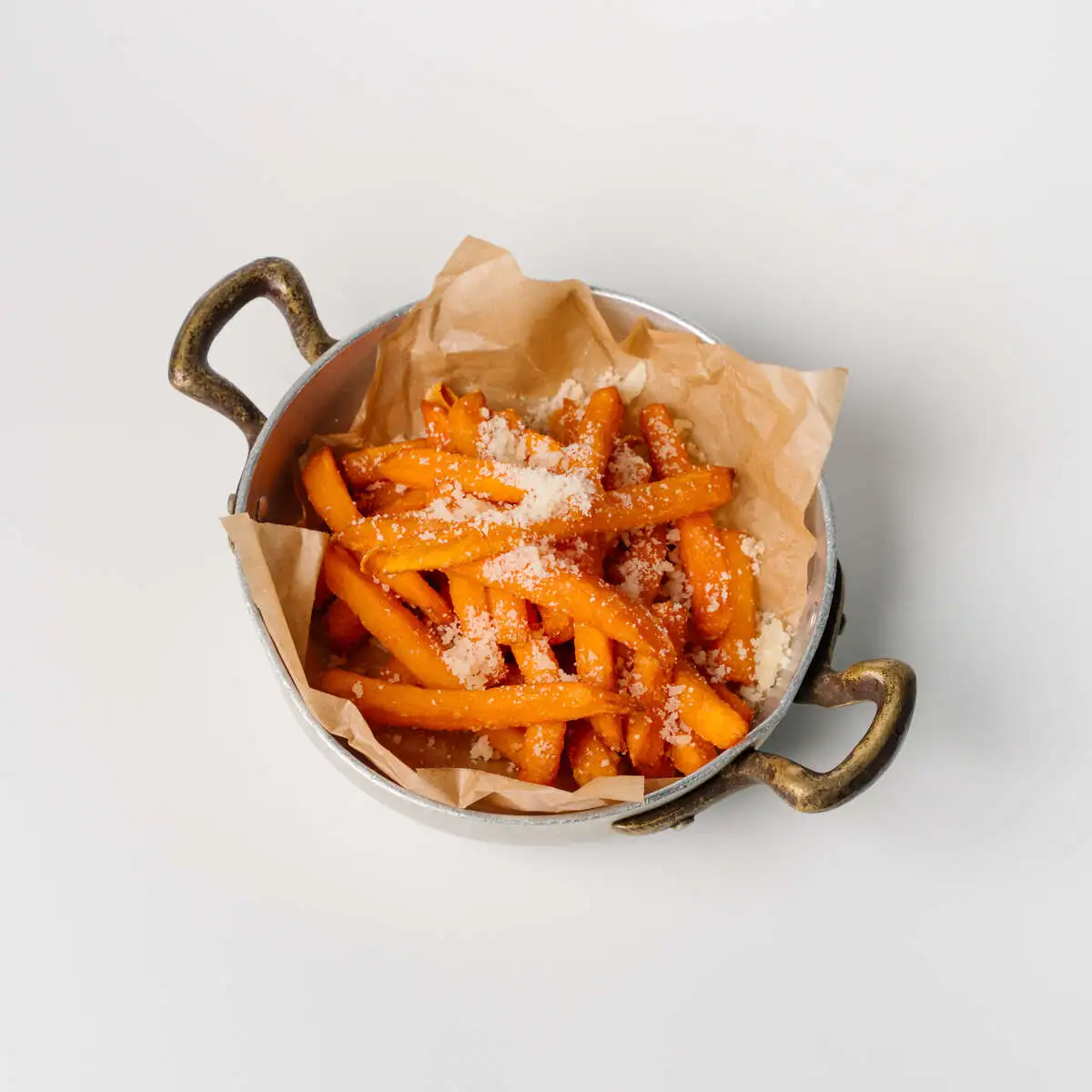 Батат фри с пармезаном и трюфельным маслом 