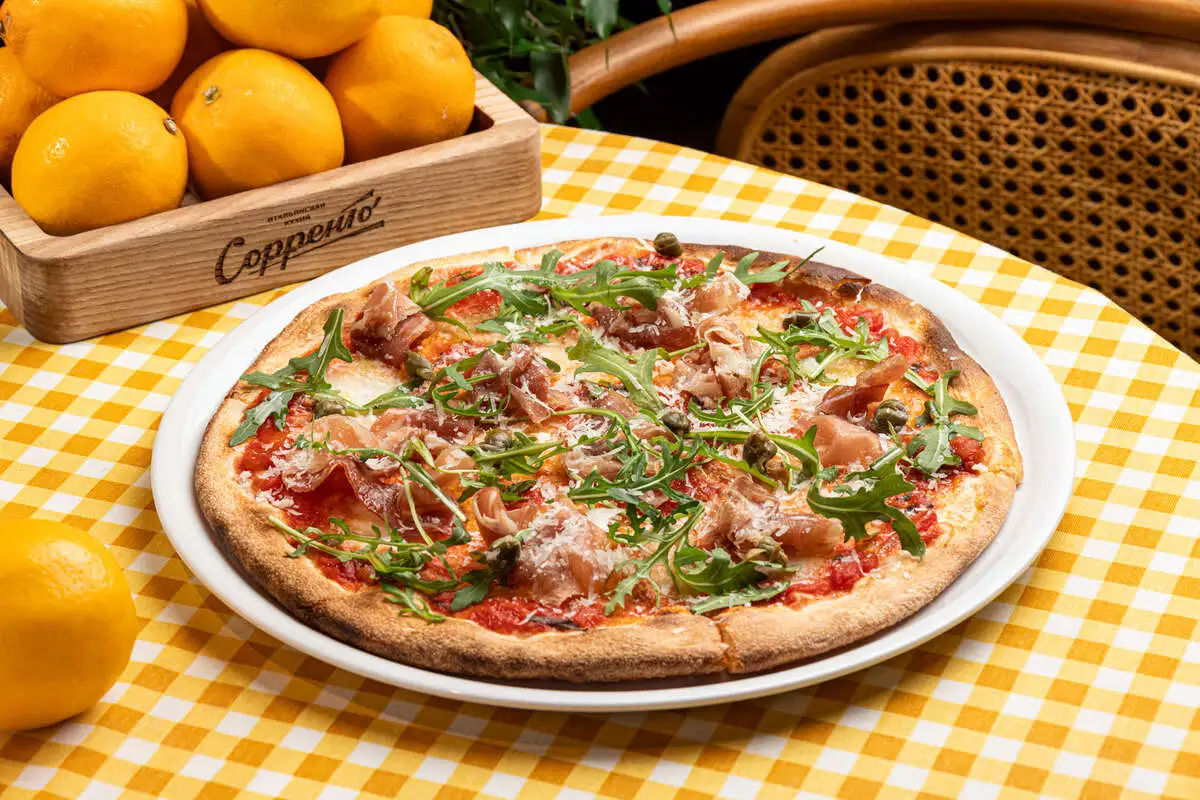 Прошутто крудо с пекорино романо (30 см)