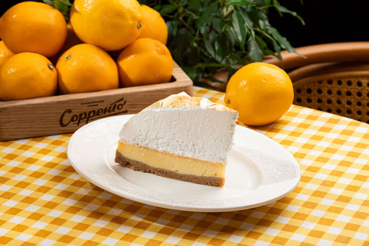 Лимонный чизкейк с итальянской меренгой