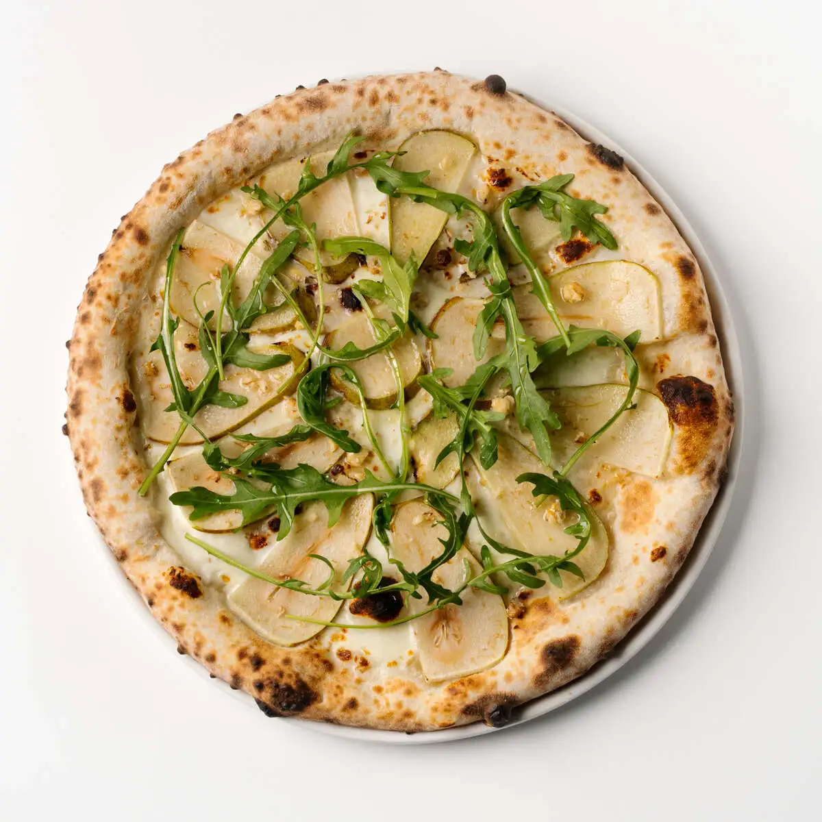 Пицца с грушей и горгонзолой 