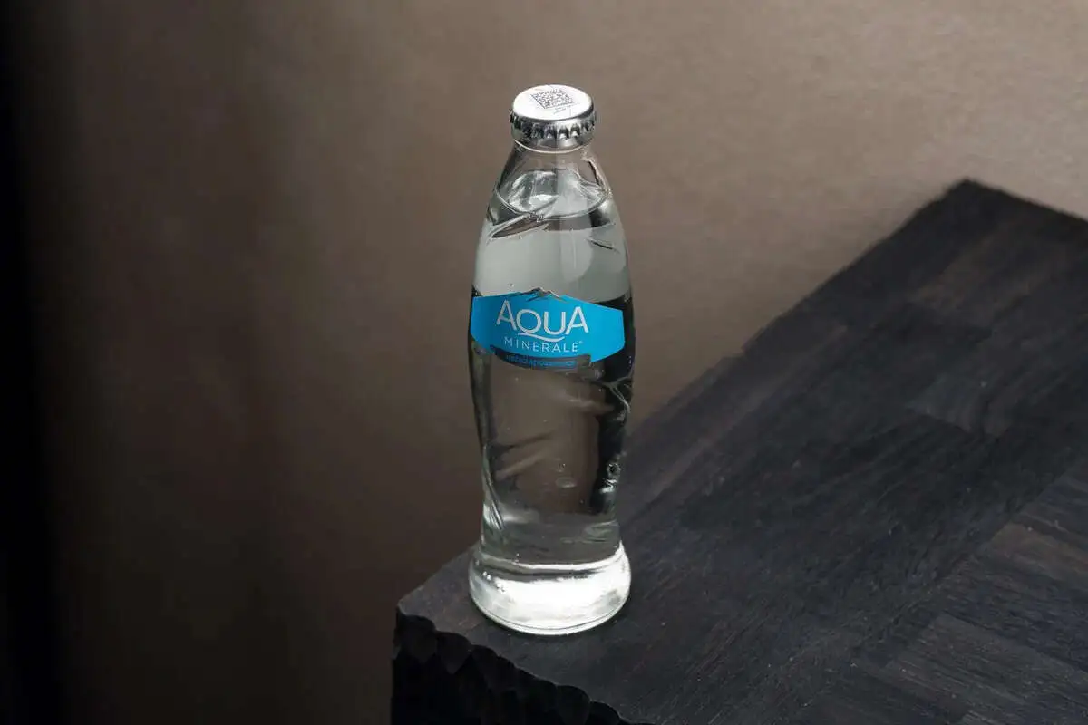 Аква Минерале без газа 