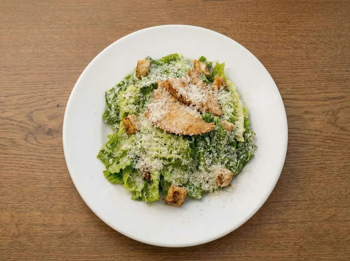 Цезарь с копчёной индейкой