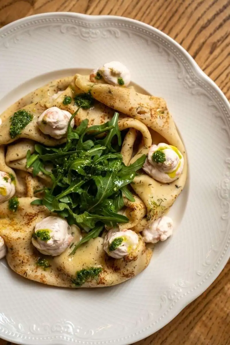 Масленица Блины с лососевым риетом