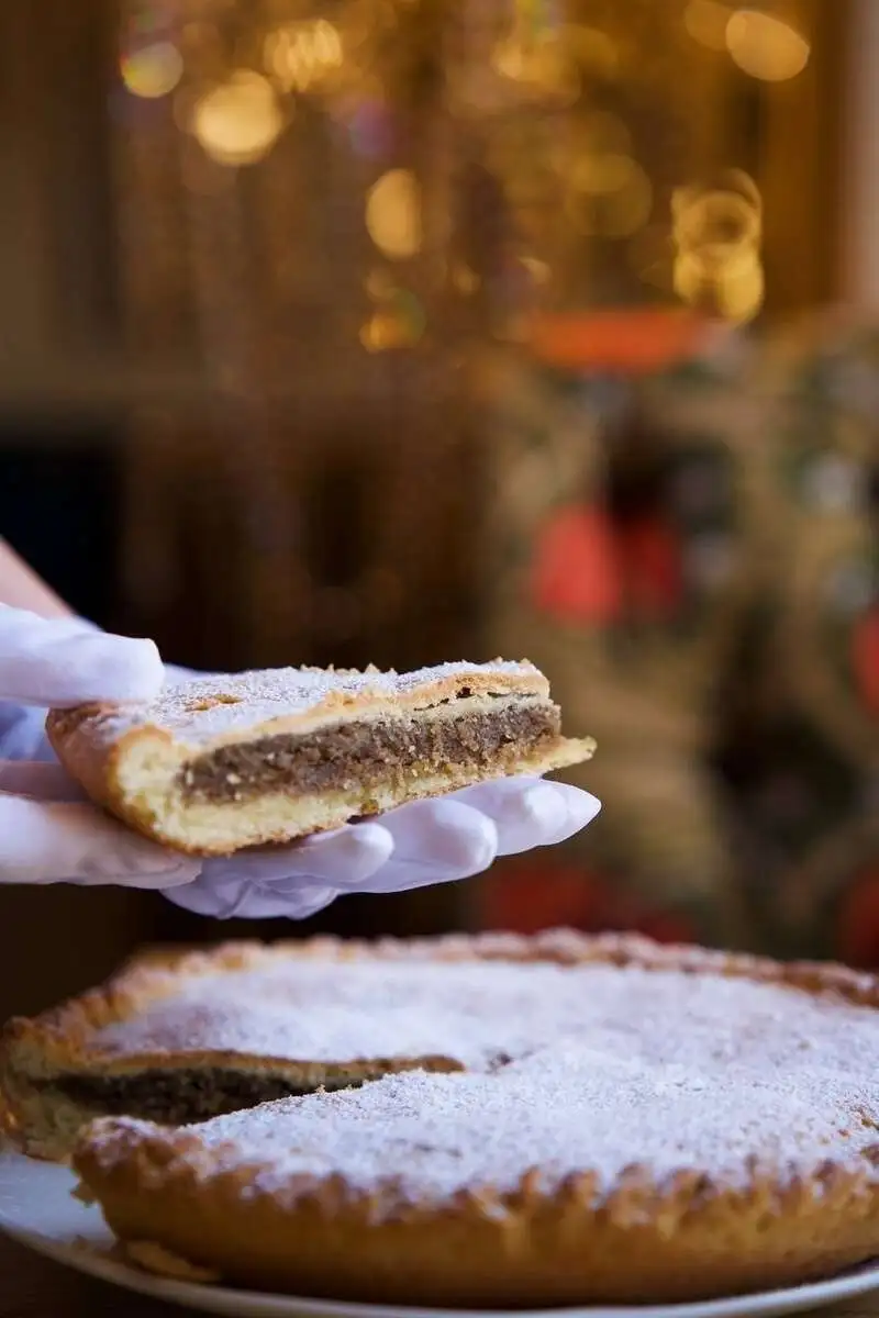 Пирог песочный с орехом 