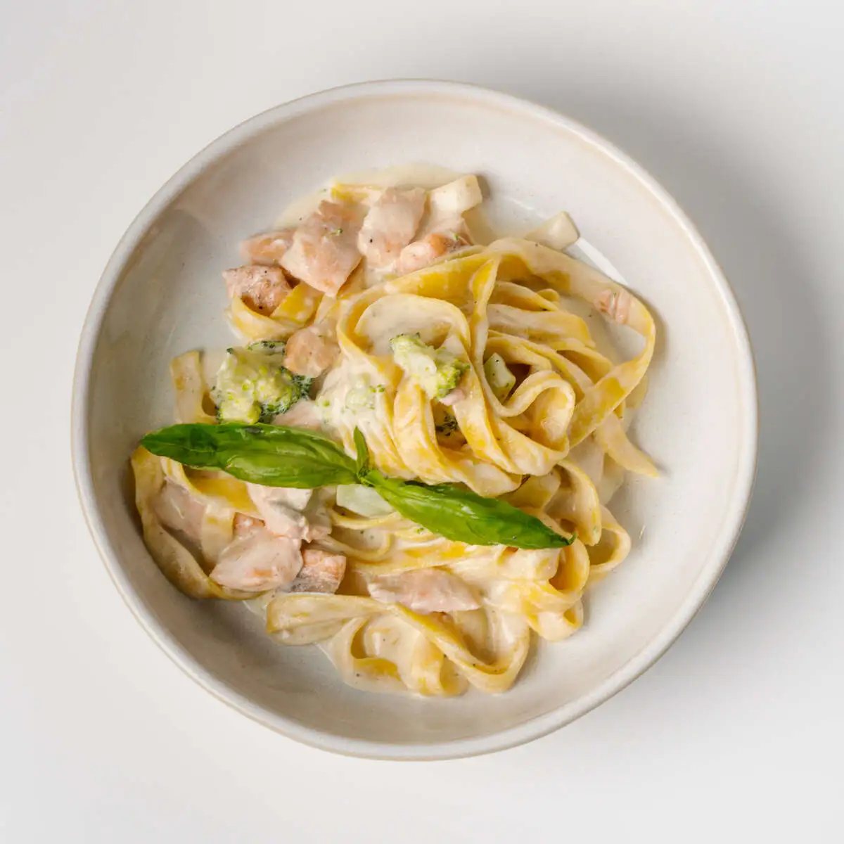 С лососем и брокколи 