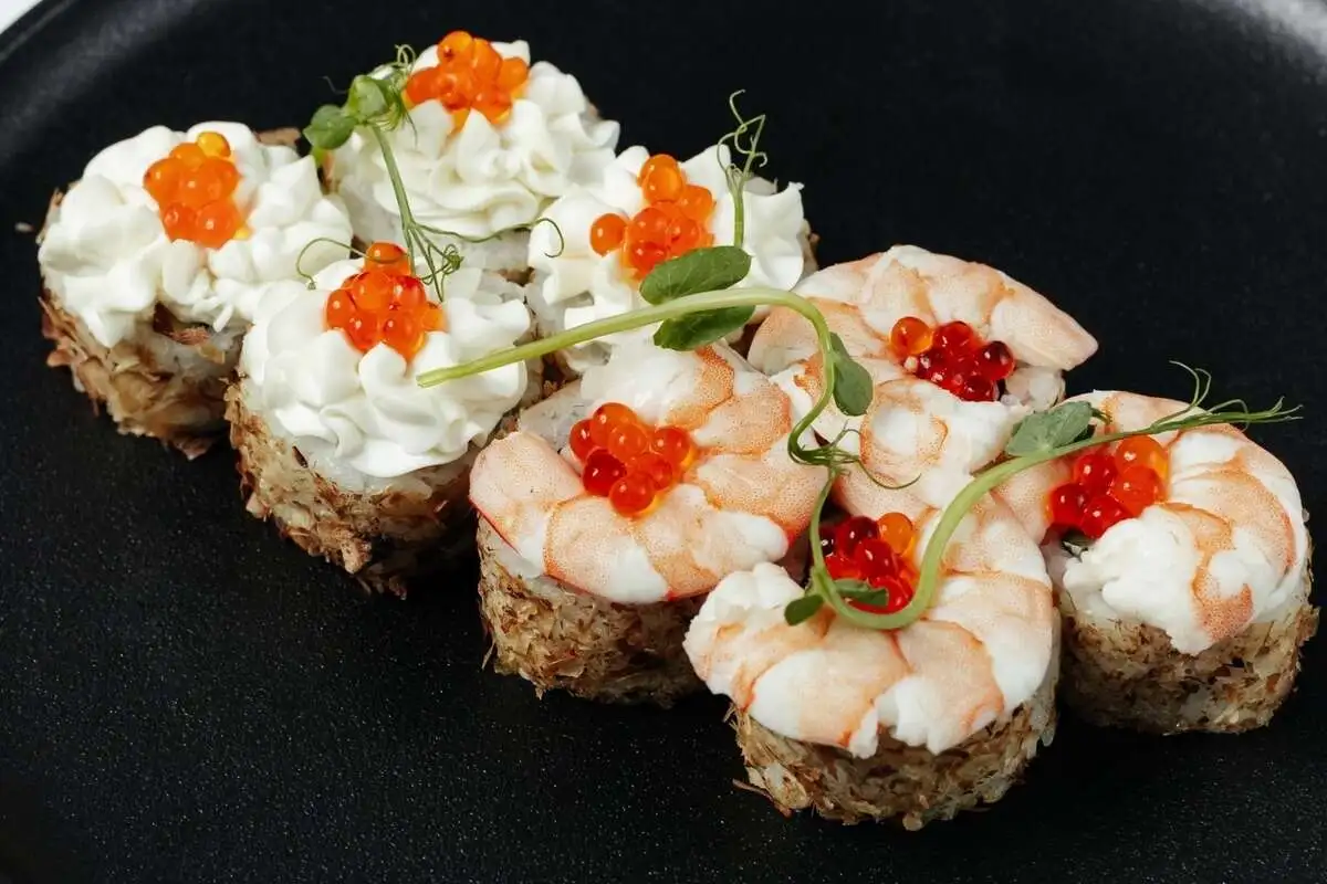 Ролл близнецы, одного съел, другой мстит