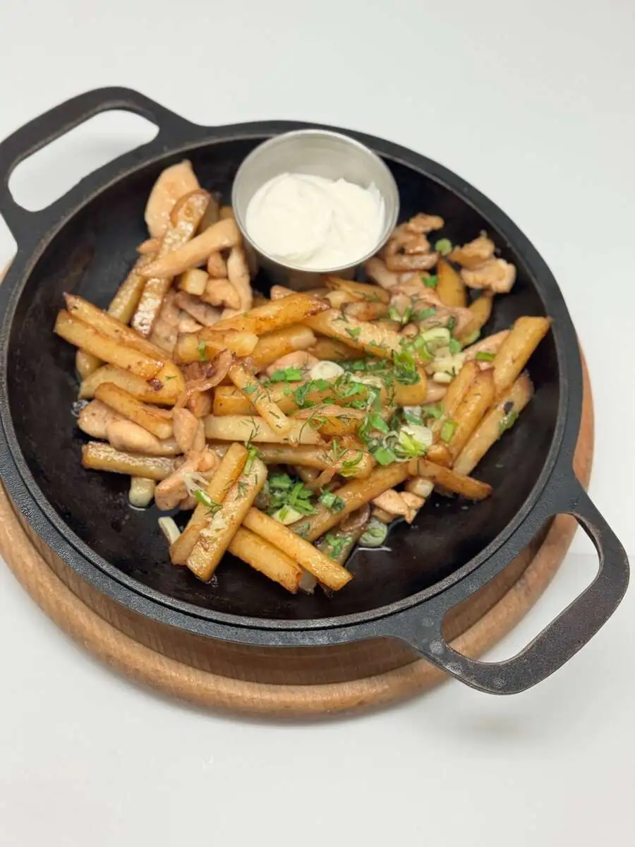 Жареха с курицей и картофелем, 250/50/50 г