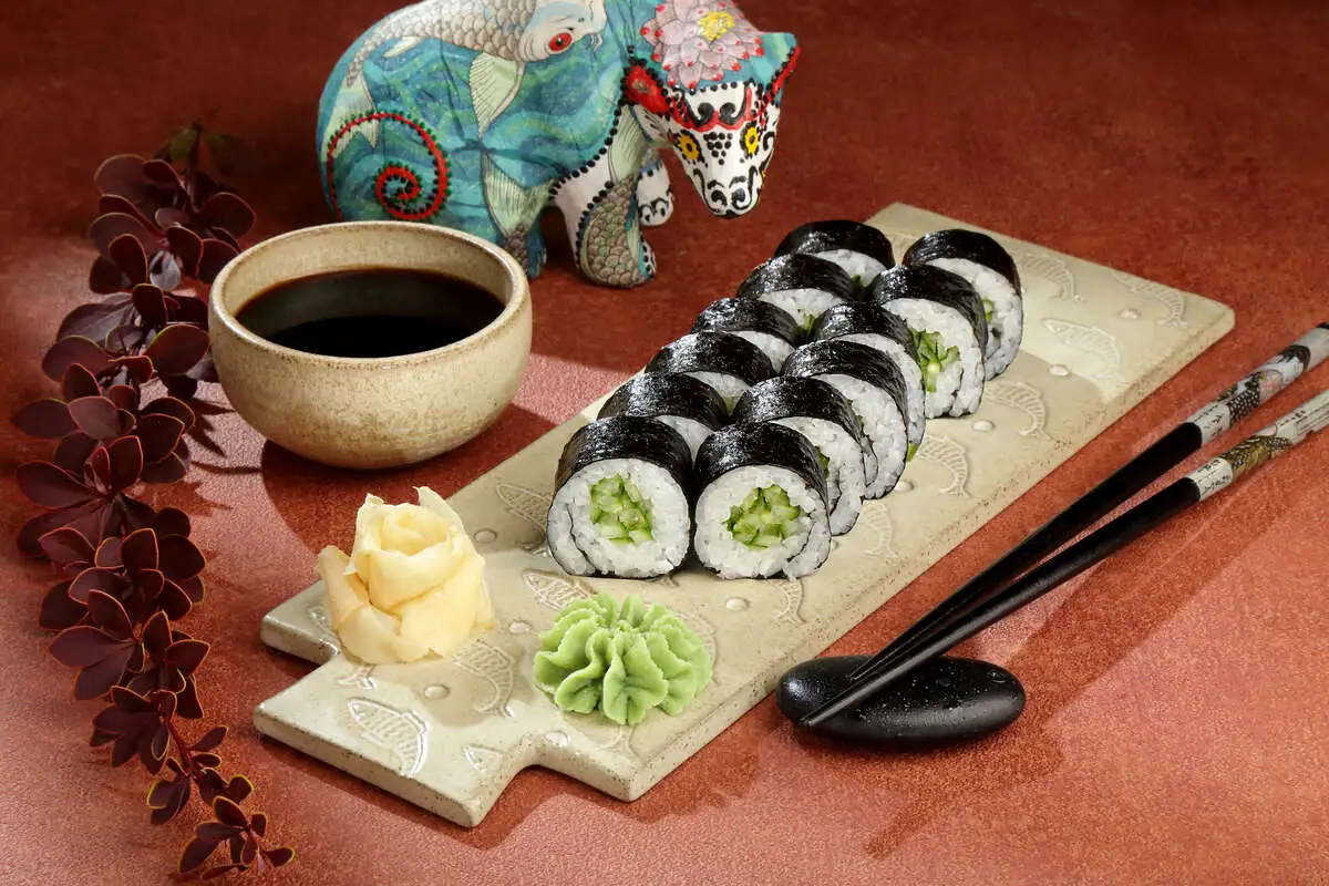 Ролл с огурцом без сыра