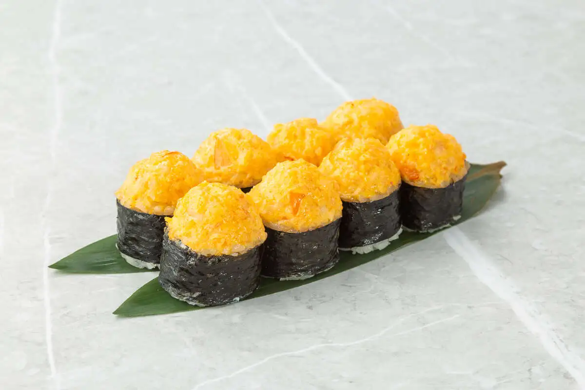 Запеченный ролл с креветкой