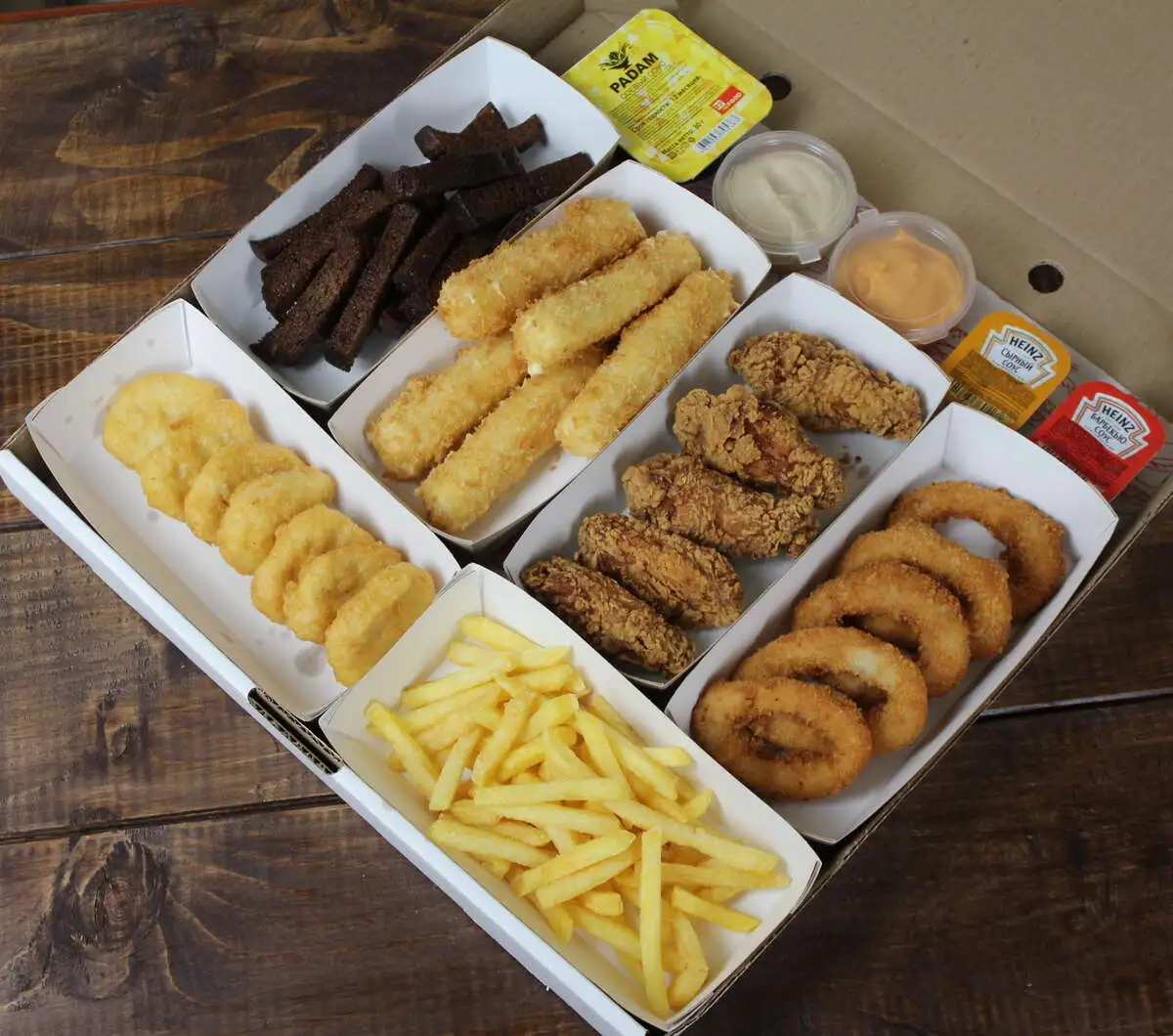 Мегабокс "Фантастическая шестерка"