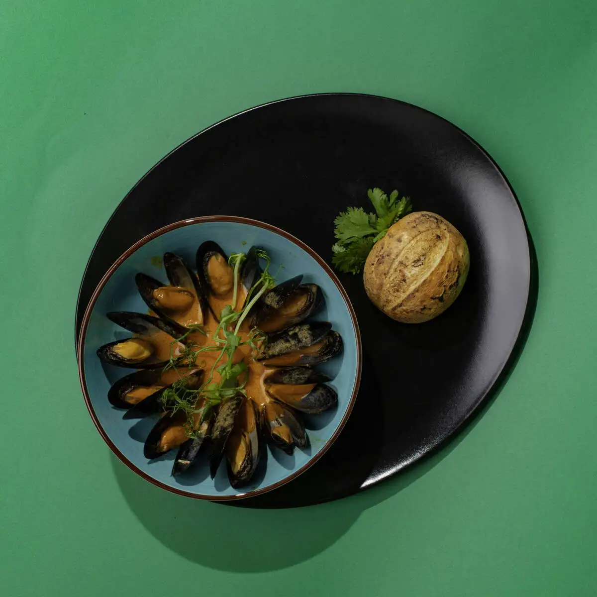 Мидии том ям