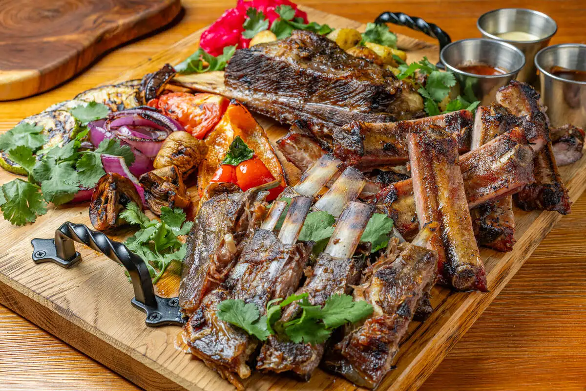 Один килограмм рёбер