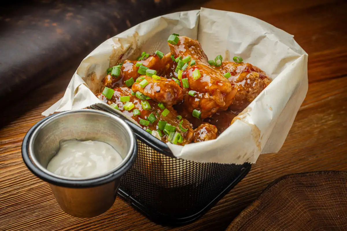 Куриные крылья в сладком чили