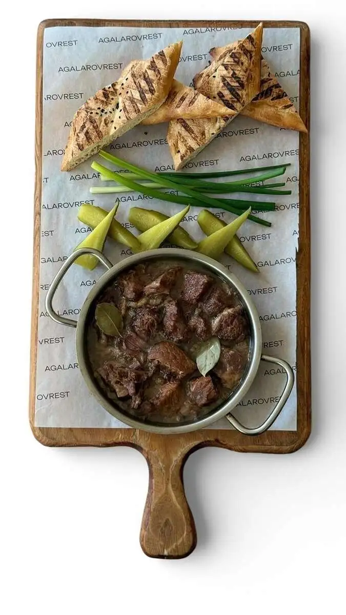 Тушенка из говядины с жаренным хлебом