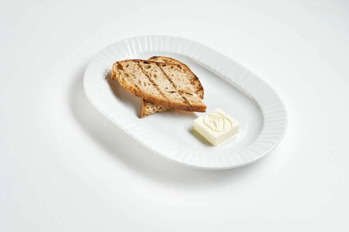 Тост с маслом