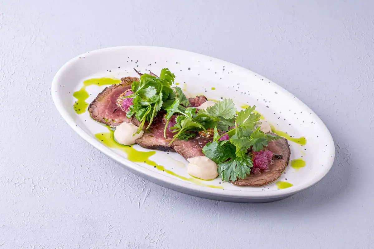 Ростбиф с соусом унаги