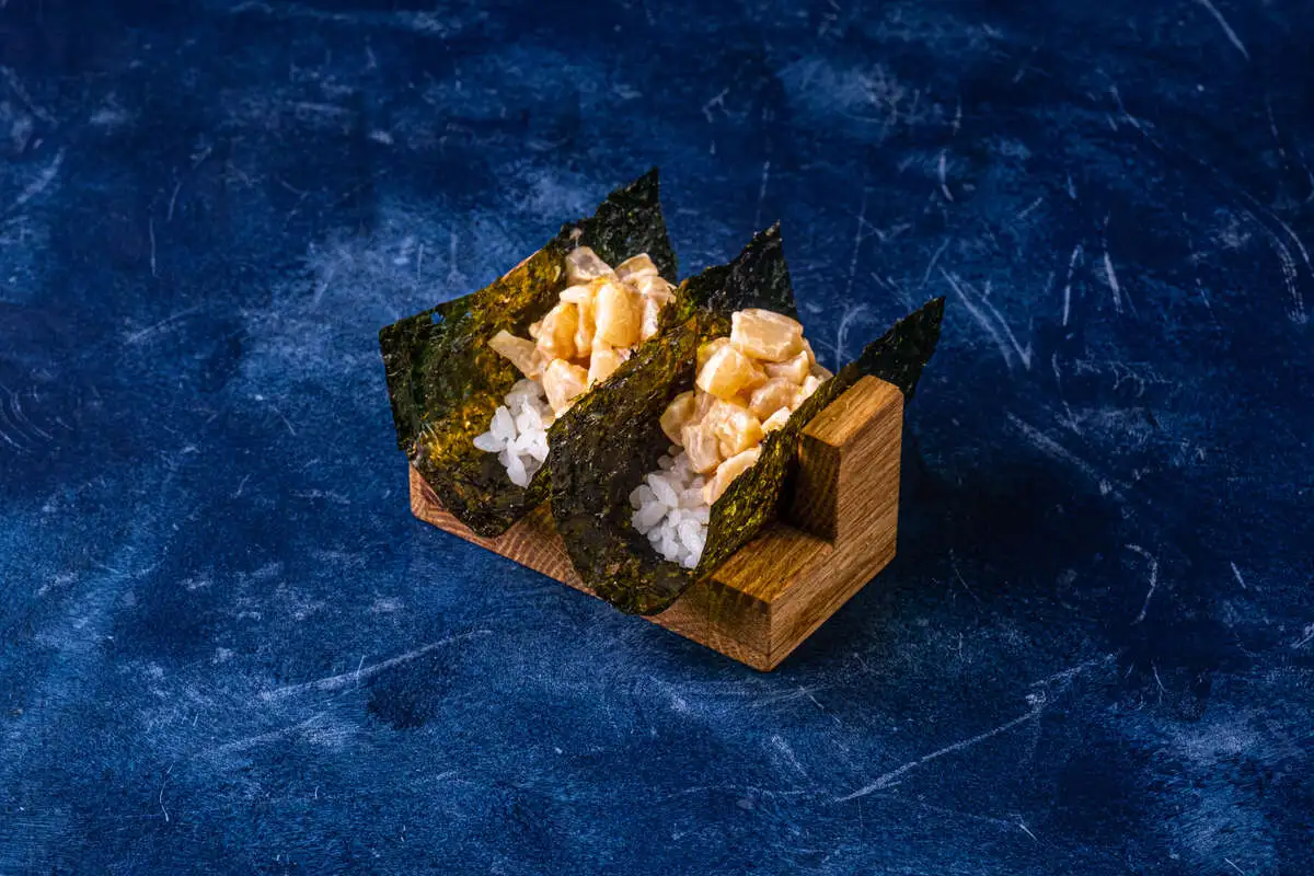 Хендролл с гребешком