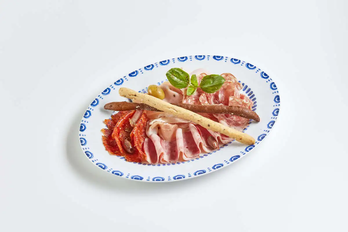 Традиционные итальянские антипасти