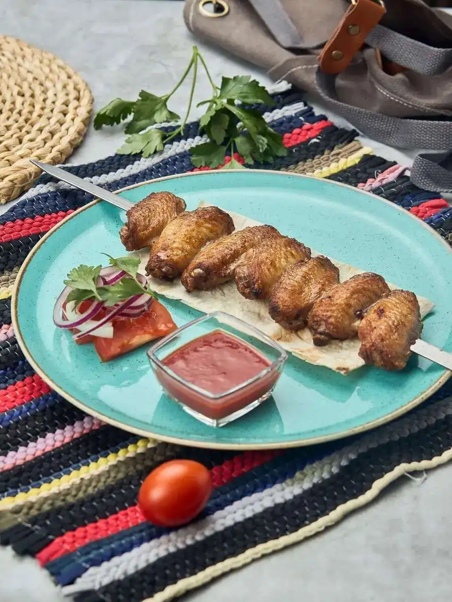 Крылышки молодого грузинского цыпленка