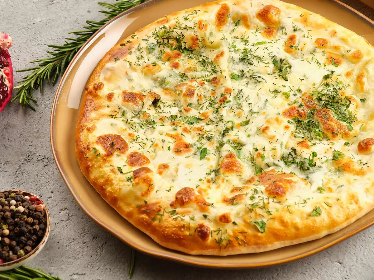 Хачапури по-имеретински