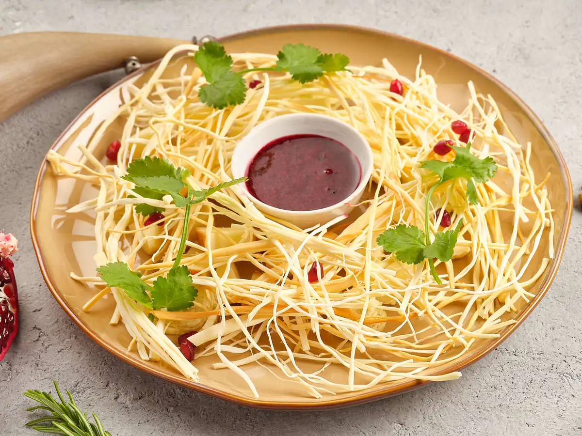 Тарелка домашних сыров