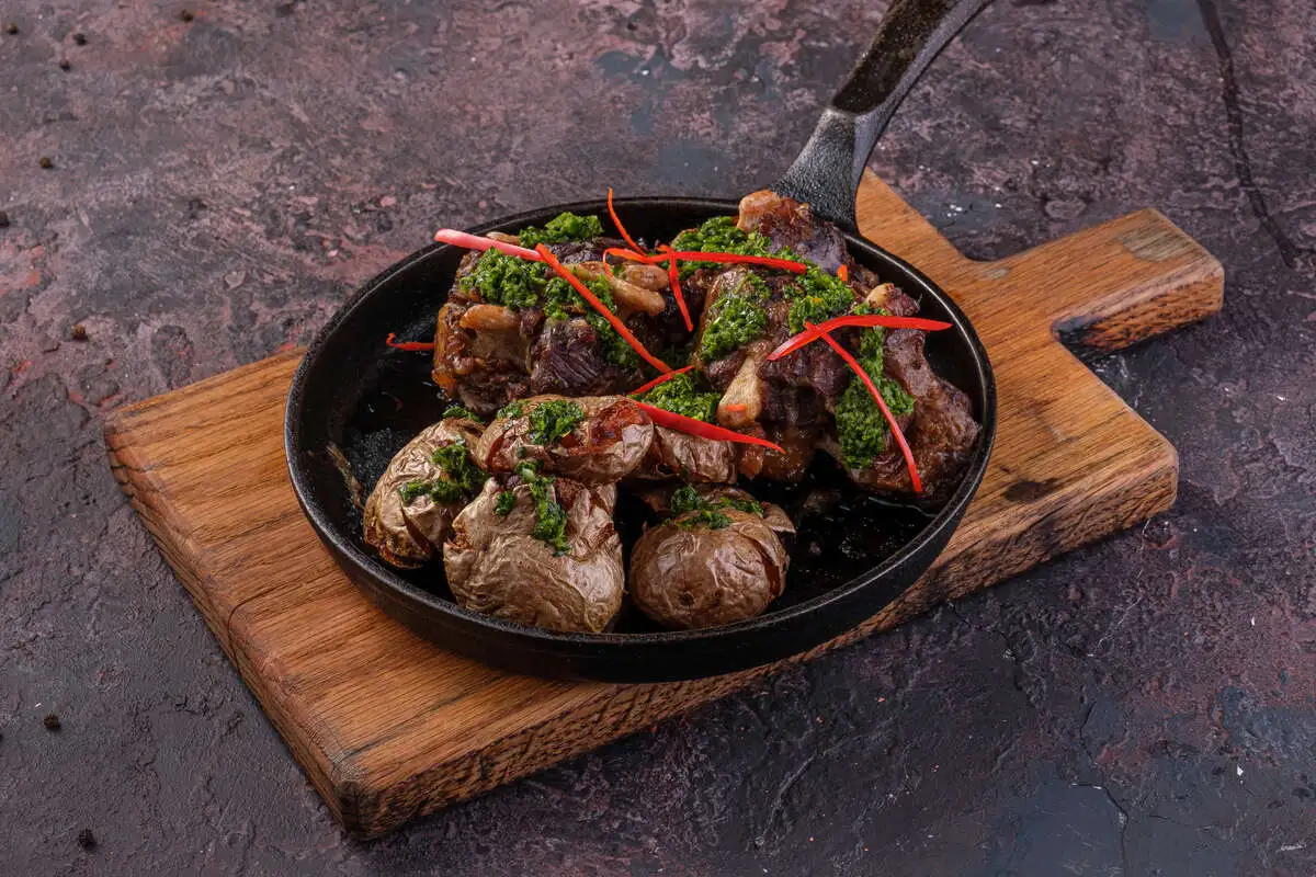 Рагу из бычьих хвостов