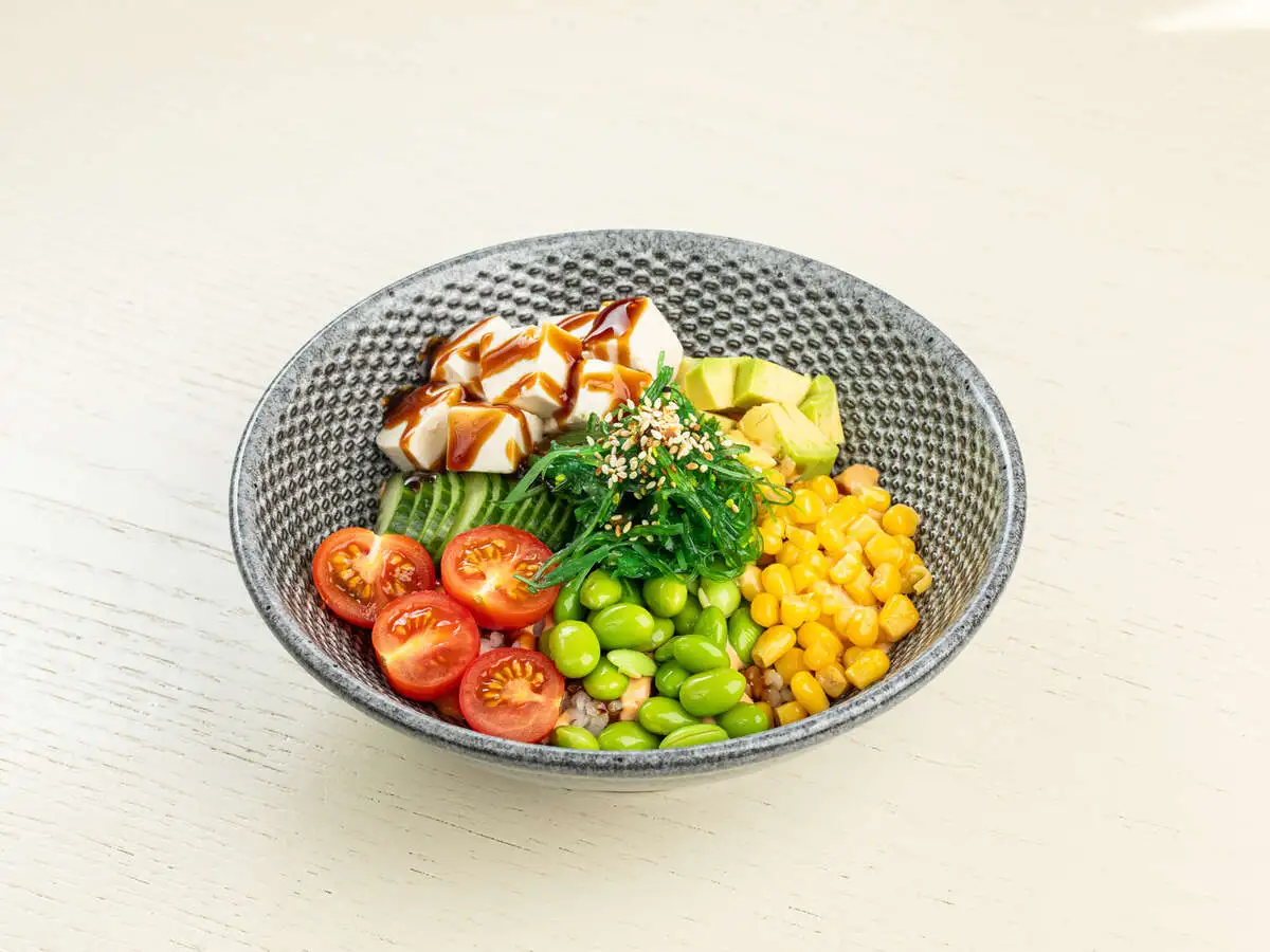 Поке с сыром тофу