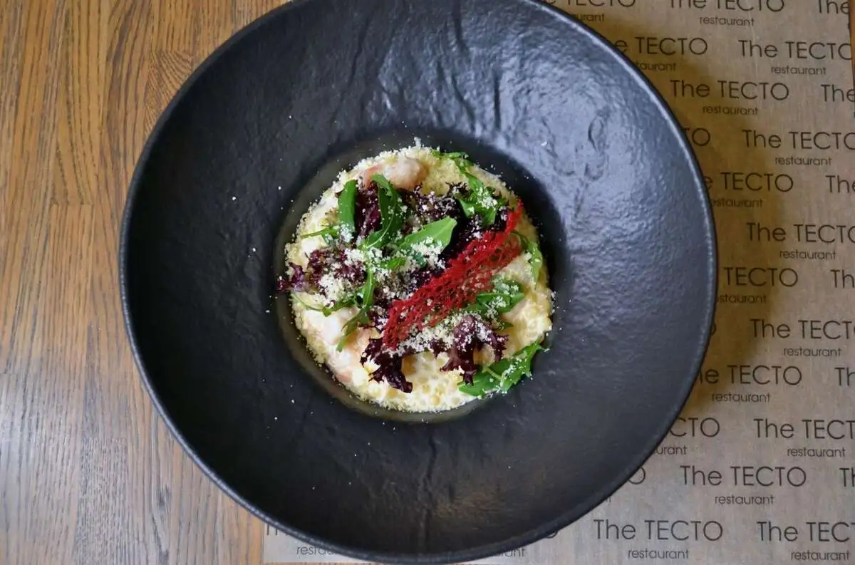 Птитим с креветками в сливочном соусе