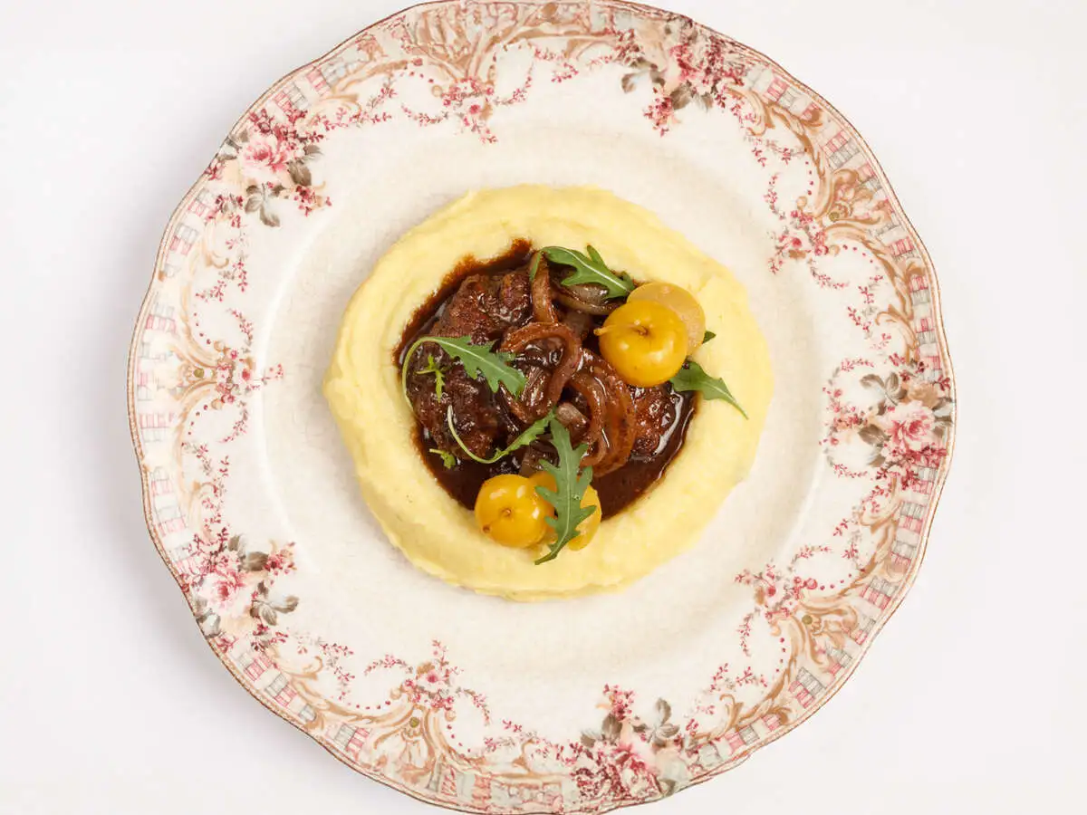 Печень по-венециански с райскими яблоками