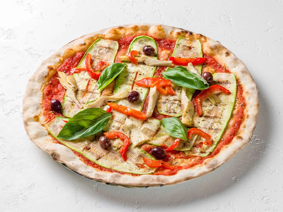 Пицца с цукини и артишоками