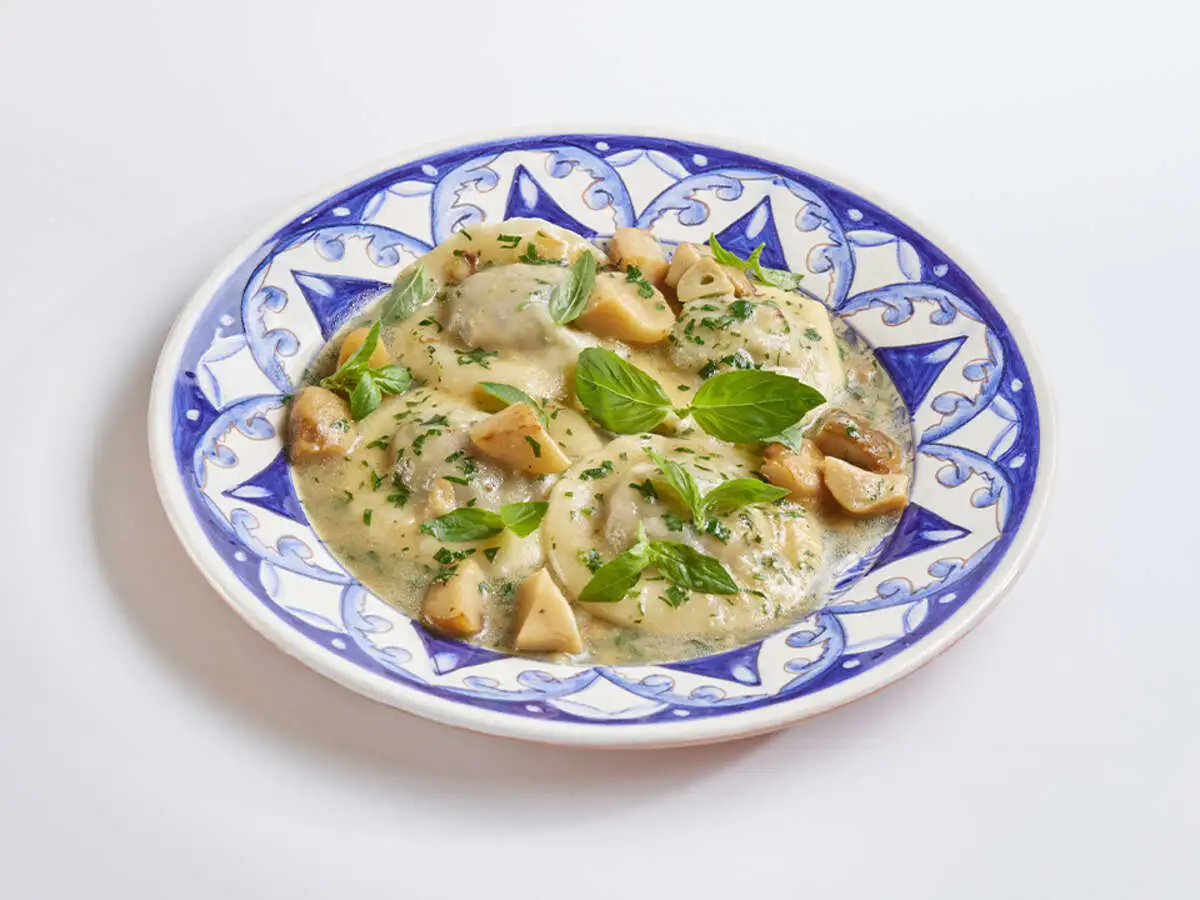 Равиоли с картофелем и грибами