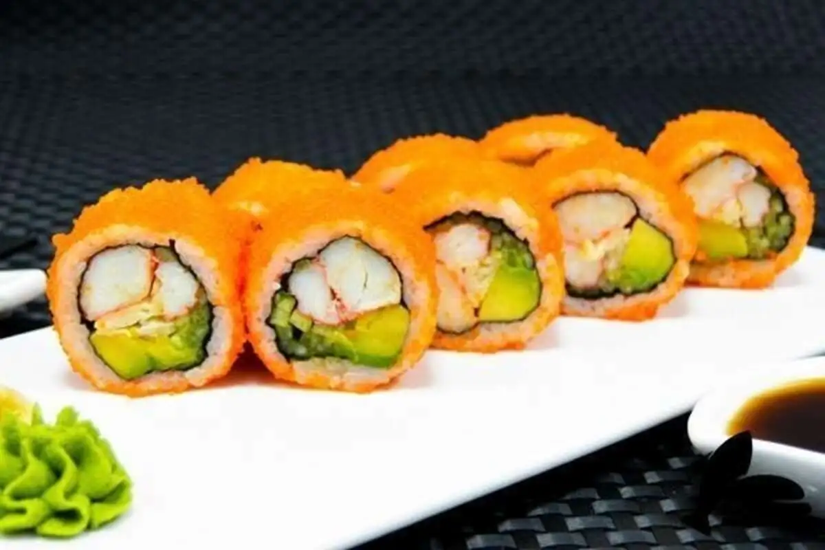 Калифорния с первой фалангой камчатского краба