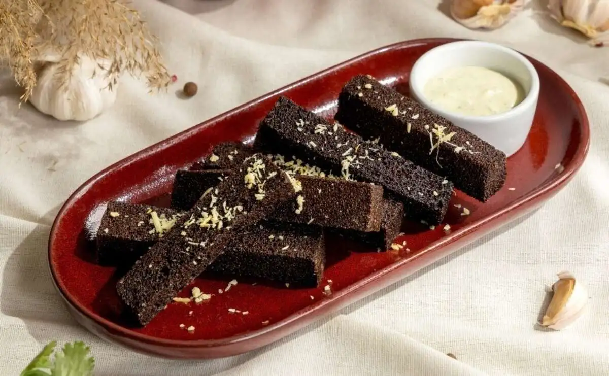 Гренки из бородинского хлеба