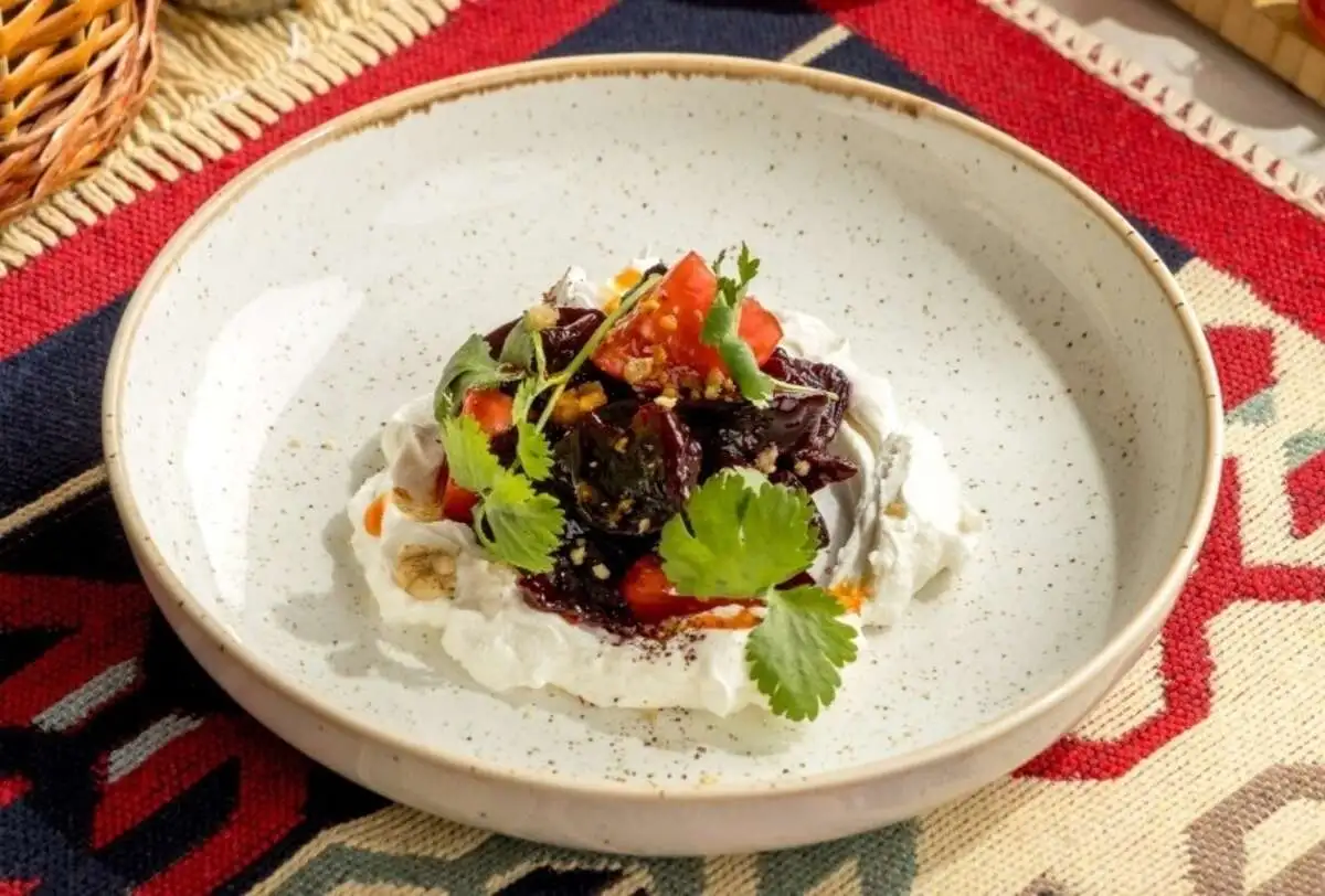 Салат из вяленой свеклы