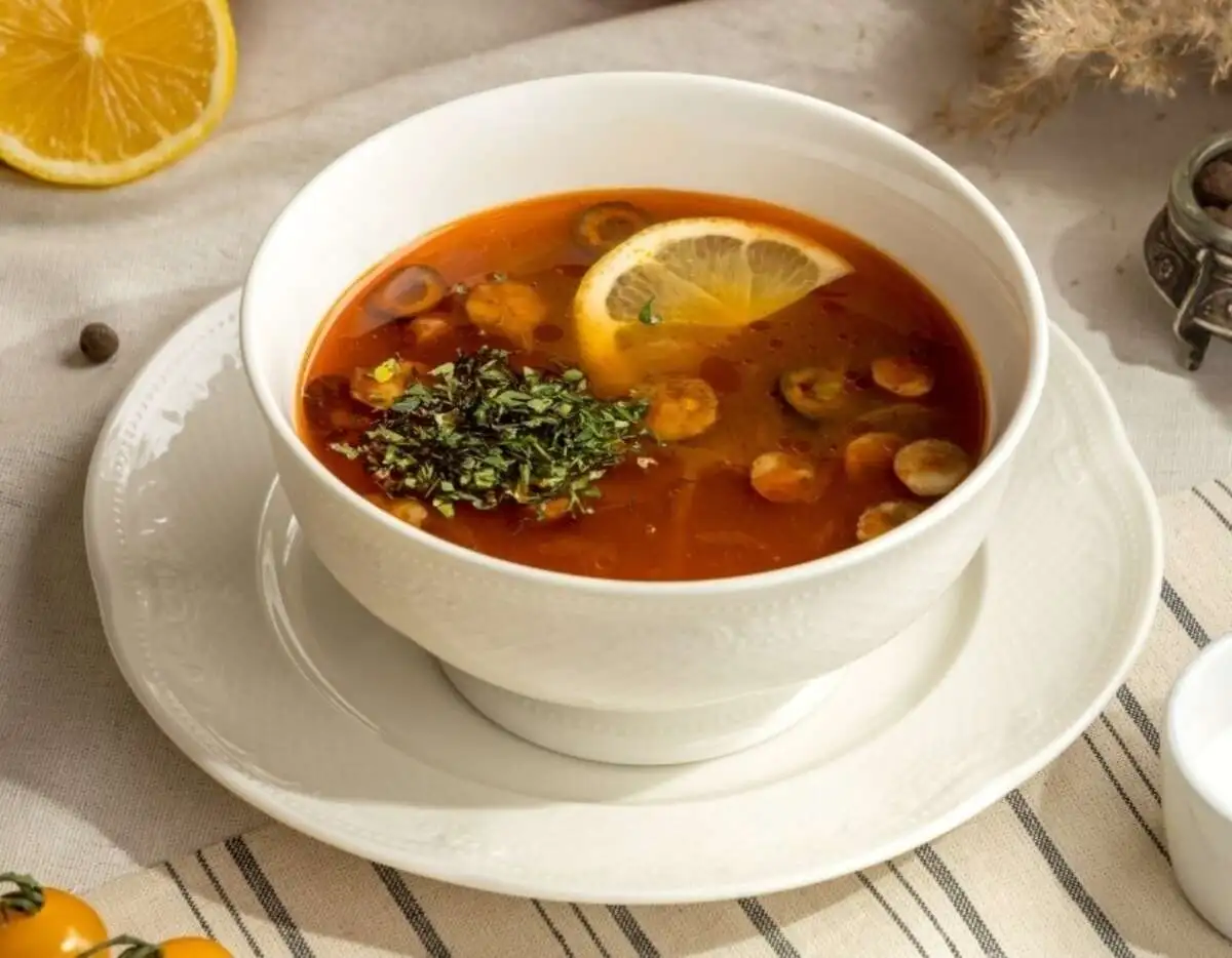 Солянка с тремя видами мяса