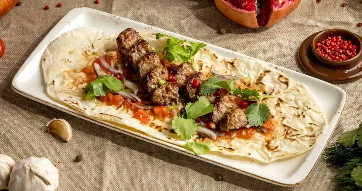 Кебаб из говядины и свинины