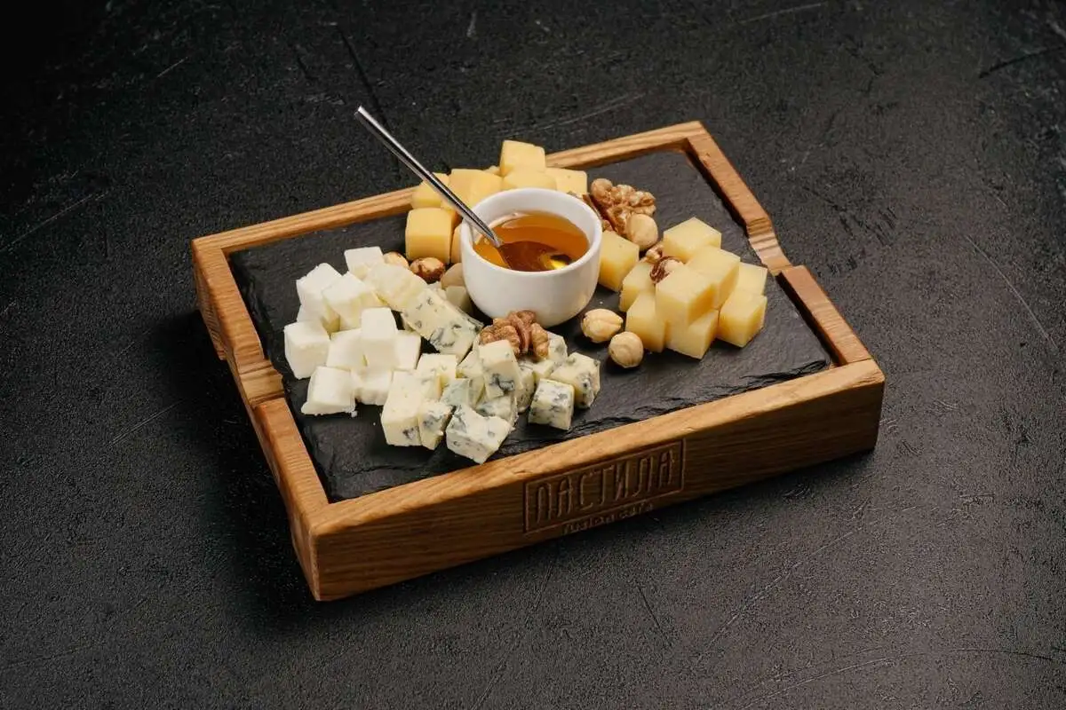 Сырное плато