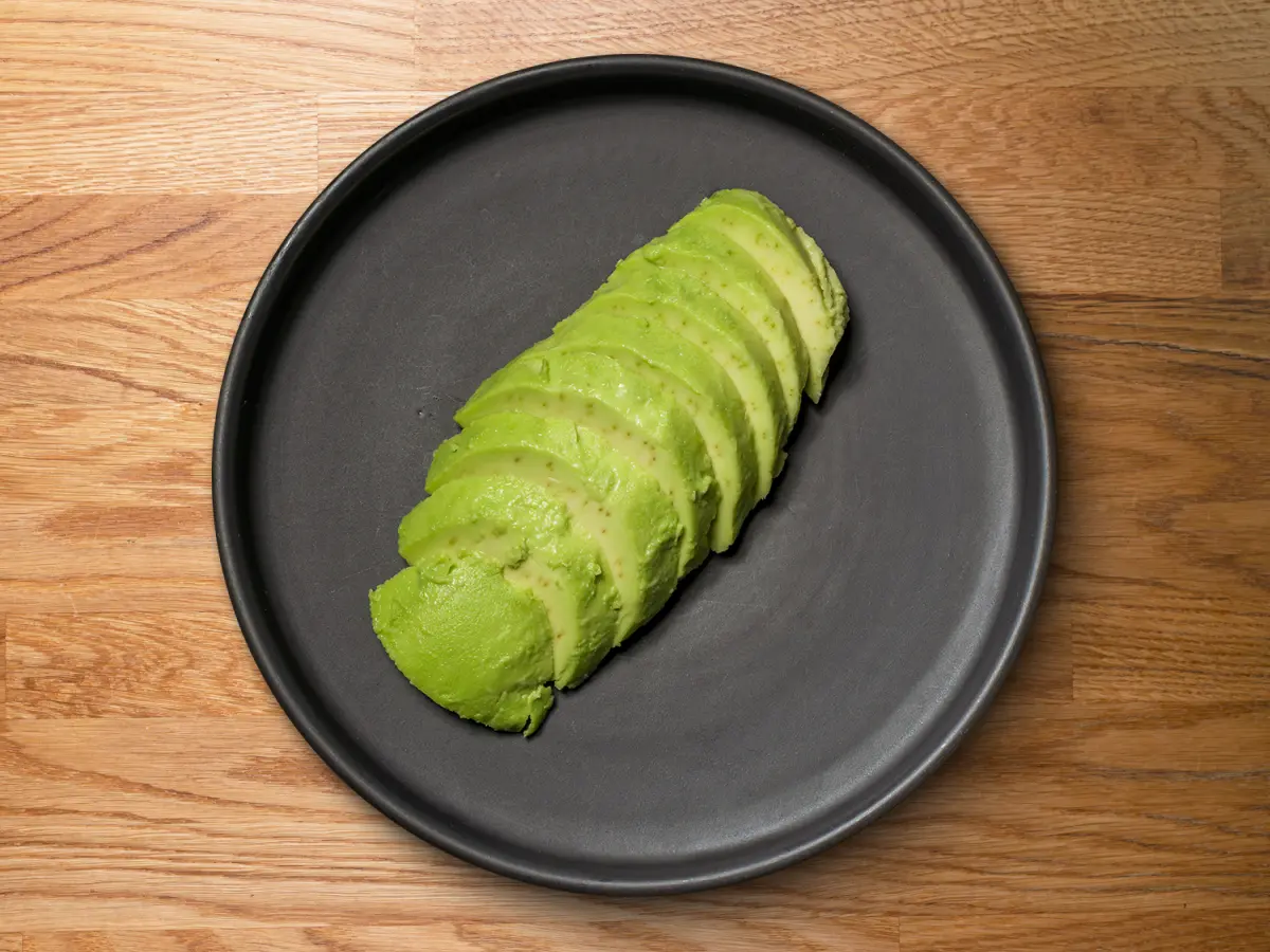 Авокадо св.